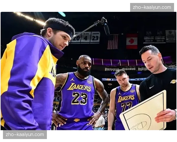 里夫斯湖人后场新星崛起 场均高效得分成球队意外收获